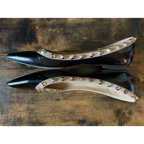 Authentic Valentino Garavani Patent
Rockstud Flats in Black Size 39/9 - Picture 7 of 11